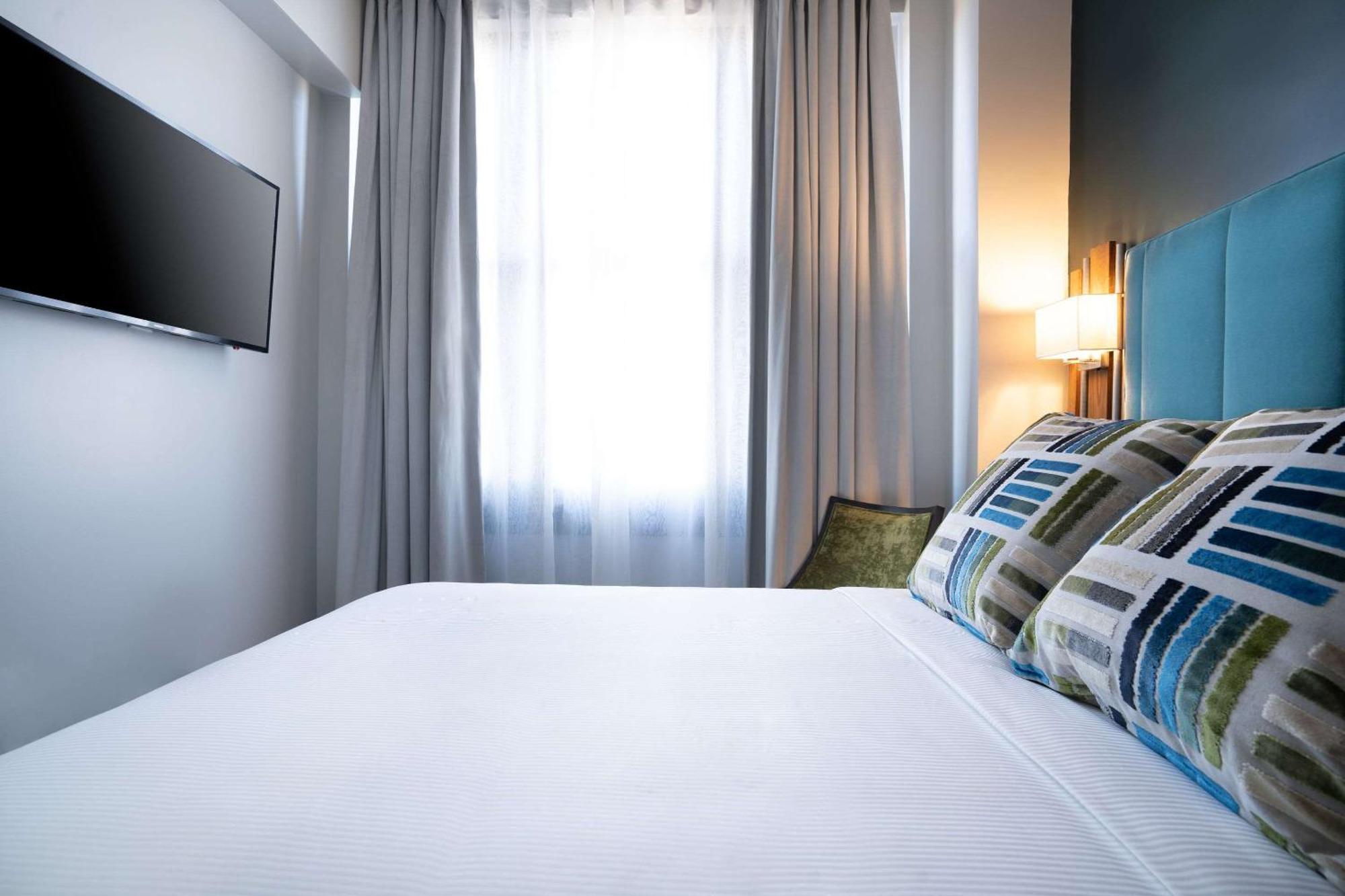 The Esquire Hotel Downtown Gastonia, Ascend Hotel Collection Экстерьер фото